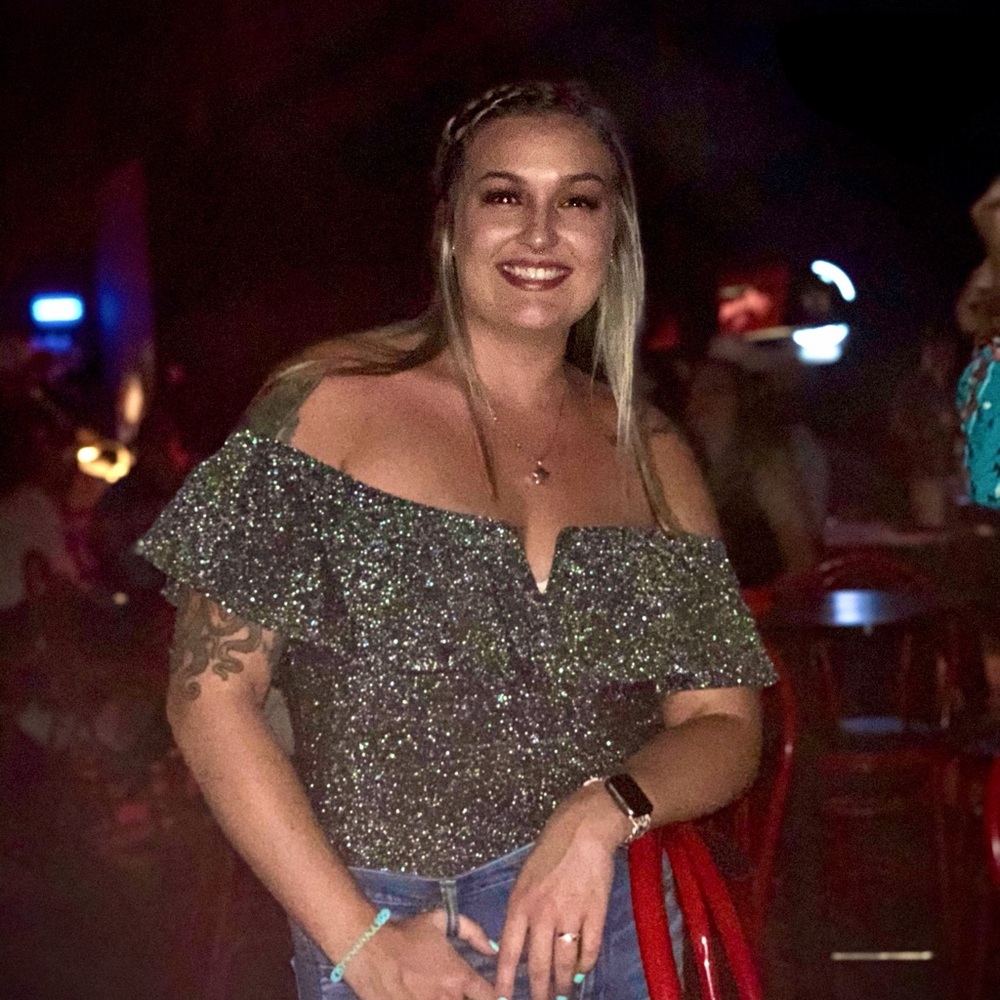 Meet your Posher, Alivia